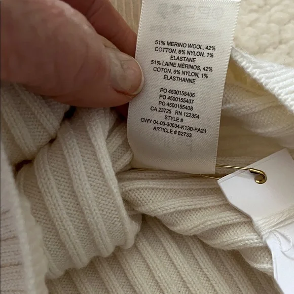 Aritzia Ribbed Knit Crop Top - oak - Picture 6 of 6